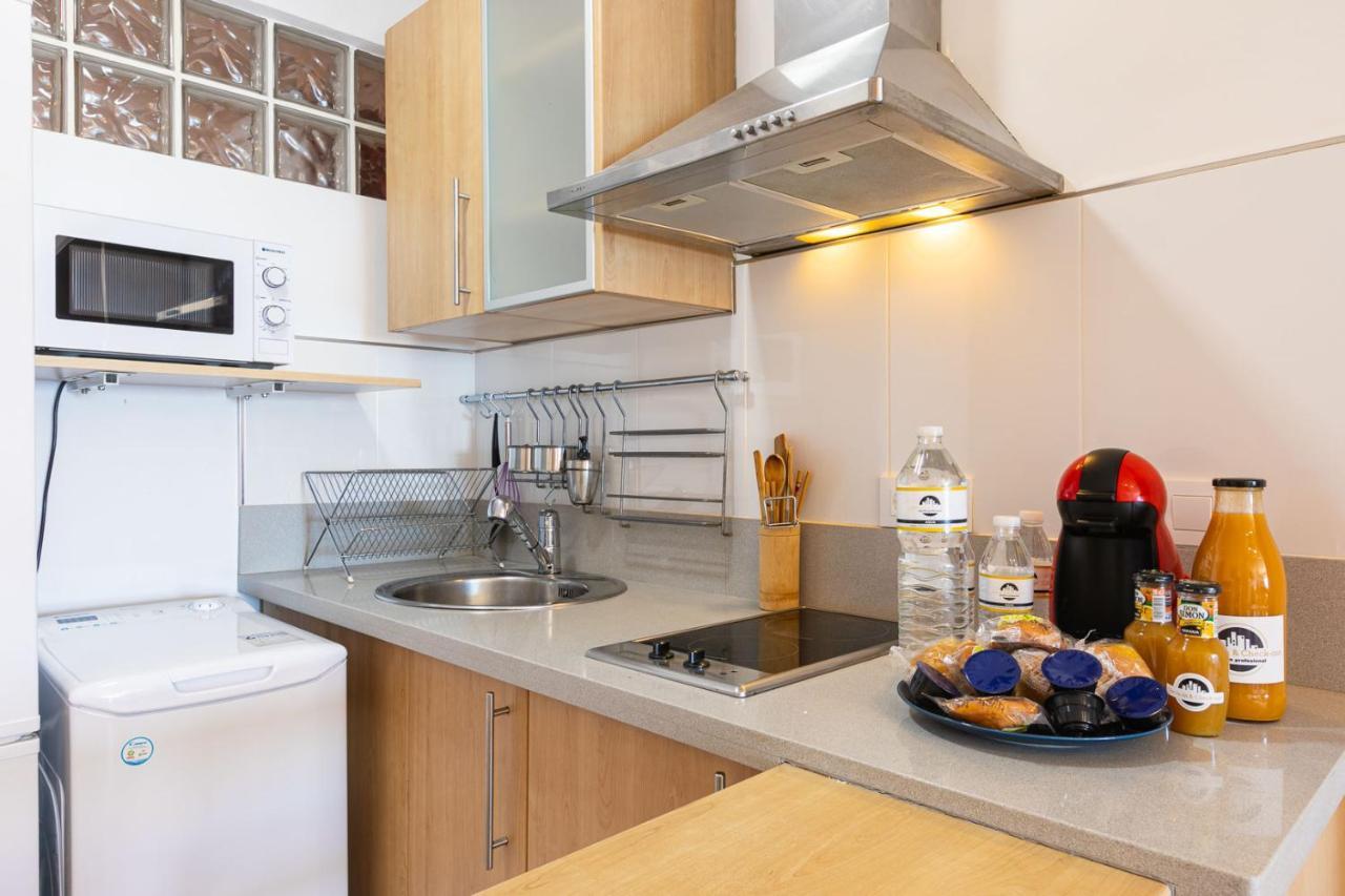 Ferienwohnung Apartamento El Velero Primera Linea Playa Torremolinos Exterior foto